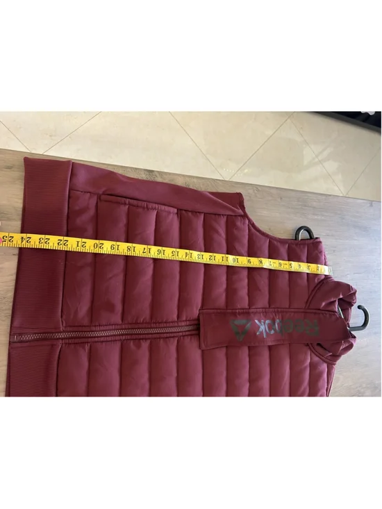 Reebok Getaway Womens Vest Quilted Zip Up Lightweight Burgundy Logo Size L - Picture 4 of 8